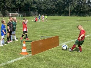 Ferienpass-Aktion: 60 Kinder machen DFB-Abzeichen
