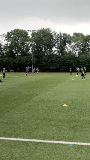 D1 beendet Vorbereitung mit Trainingslager in Sögel und fährt ersten Punkt ein