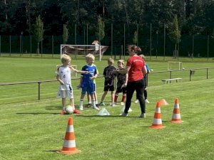 Ferienpass-Aktion: 60 Kinder machen DFB-Abzeichen